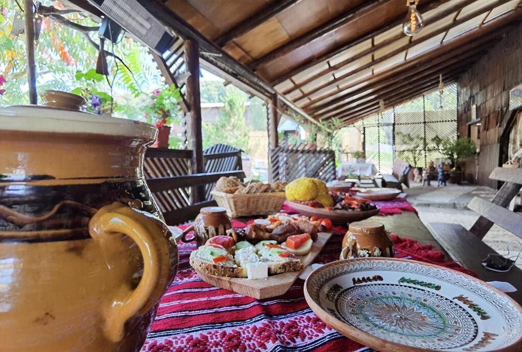 Langa Stana Hotel Curtea de Argeş Екстериор снимка