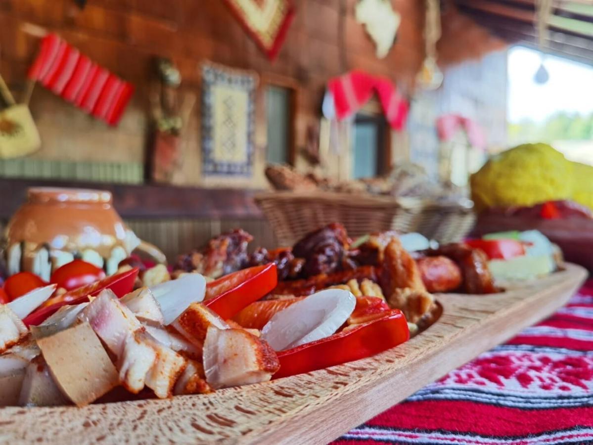 Langa Stana Hotel Curtea de Argeş Екстериор снимка