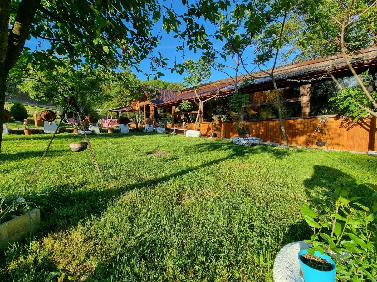 Langa Stana Hotel Curtea de Argeş Екстериор снимка