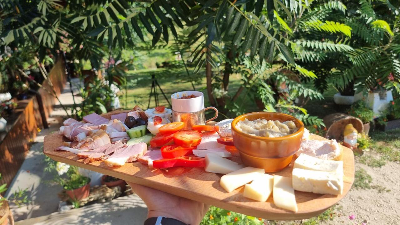 Langa Stana Hotel Curtea de Argeş Екстериор снимка
